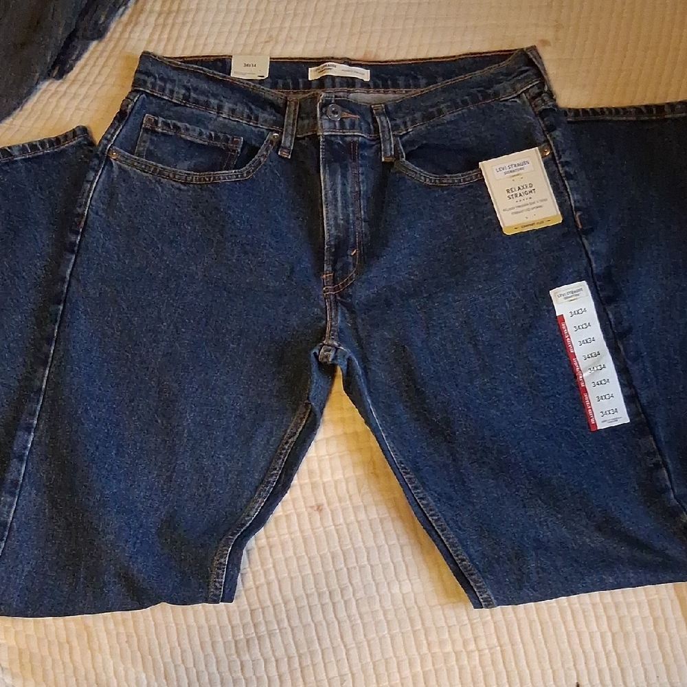 Levi's Men's Relaxed Fit Dark Blue Jeans